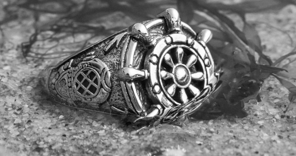 rising trends mens jewellery