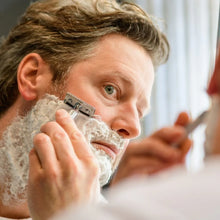 Load image into Gallery viewer, Merkur 34C Safety Razor – Chrome

