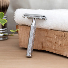 Load image into Gallery viewer, Merkur 42C DE Safety Razor – Chrome
